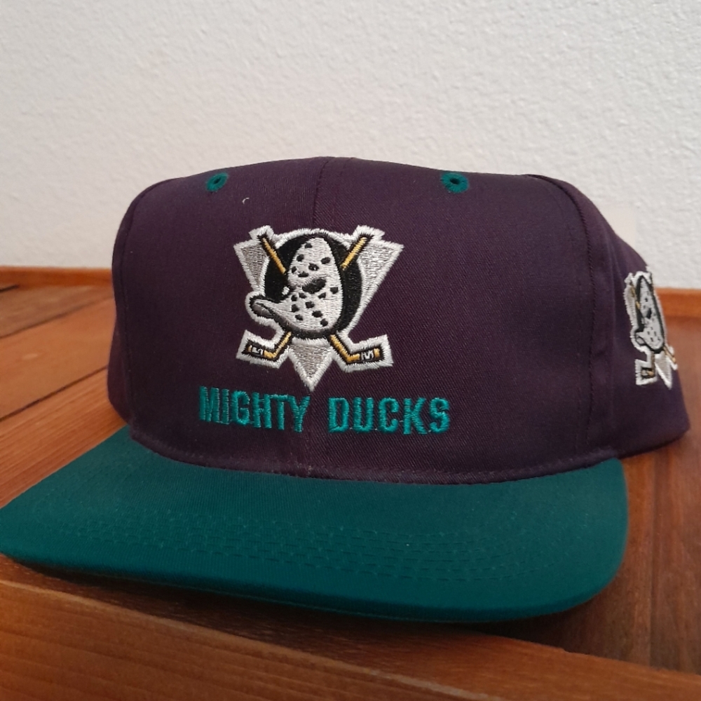 Vintage 90s Mighty Ducks snapback